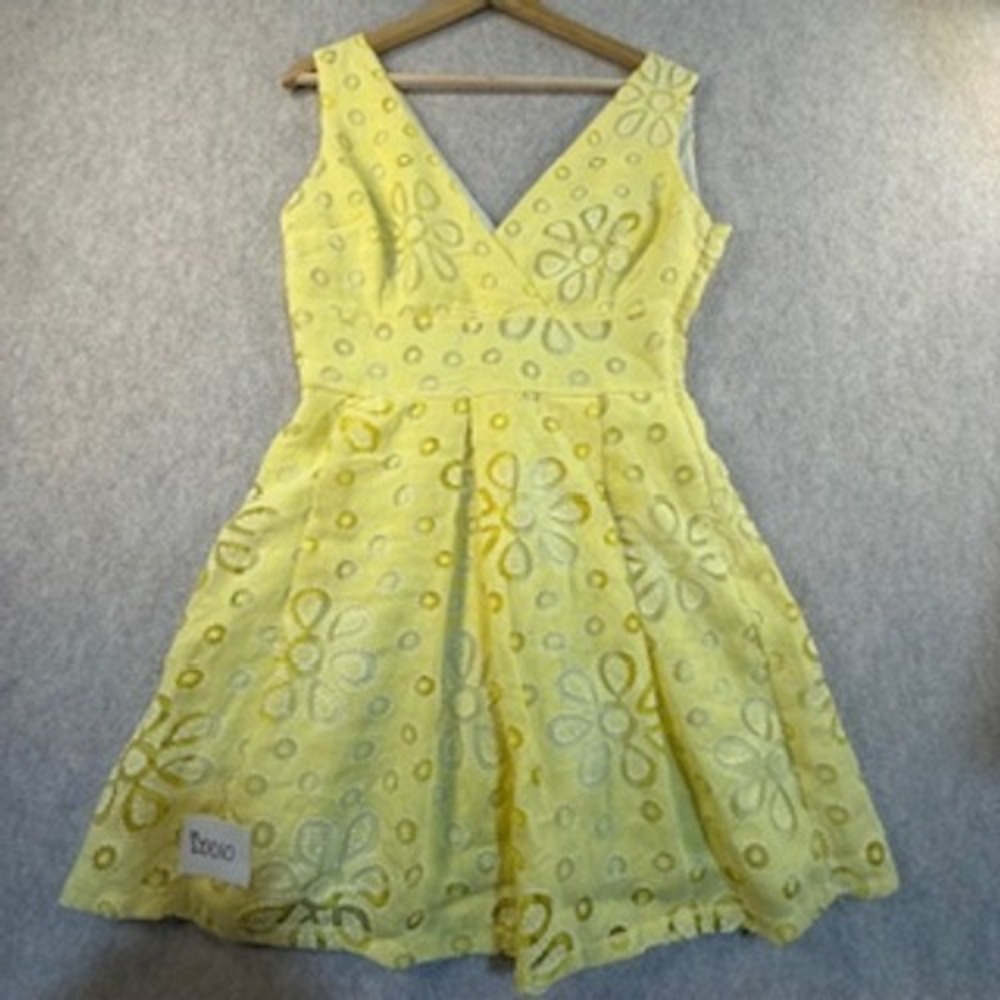 ÖNCÜ Yellow Floral Eyelet V-Neck Sleeveless Fit and Flare Dress Size 38